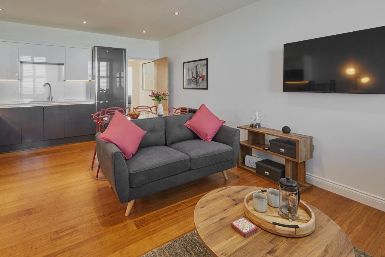 Host & Stay - Number Ten At Carlill 휫비 외부 사진